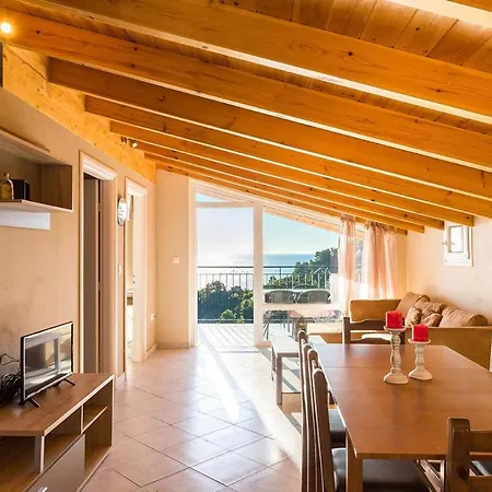 Luxury Loft With Pool - Beach, Corfu Apartment